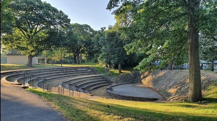 Ruth Gordon Amphitheater